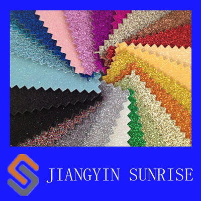 Tissu en cuir synthétique de PVC de textile de scintillement avec le support de Polyeater