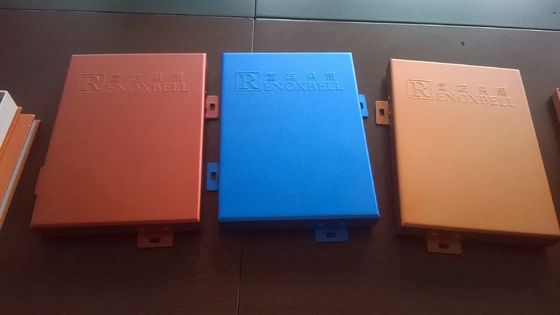 Panneaux de revêtement en aluminium de taille commune